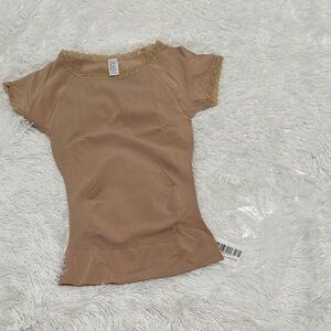 🦢 NWT +MD Shaper Wear Top